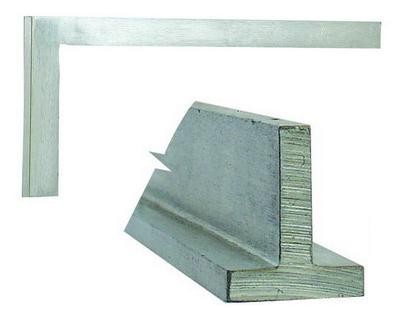 úhelník příložný 100x50 ZINEK - tl.5 mm Firma Killich s.r.o. nabízí tesařské kování. V sortimentu tesařského kování jsou úhelníky. Jedná se o různé druhy úhelníků v ruzných povrchových úptavách.